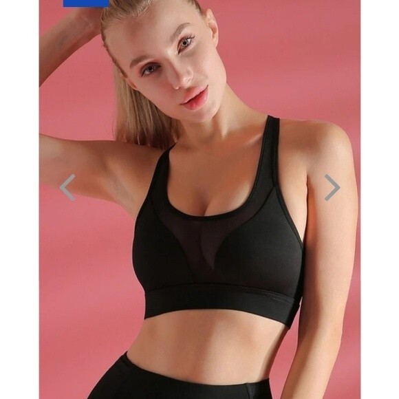 Never Give Up Phone Pocket Sports Bra large - Picture 1 of 7